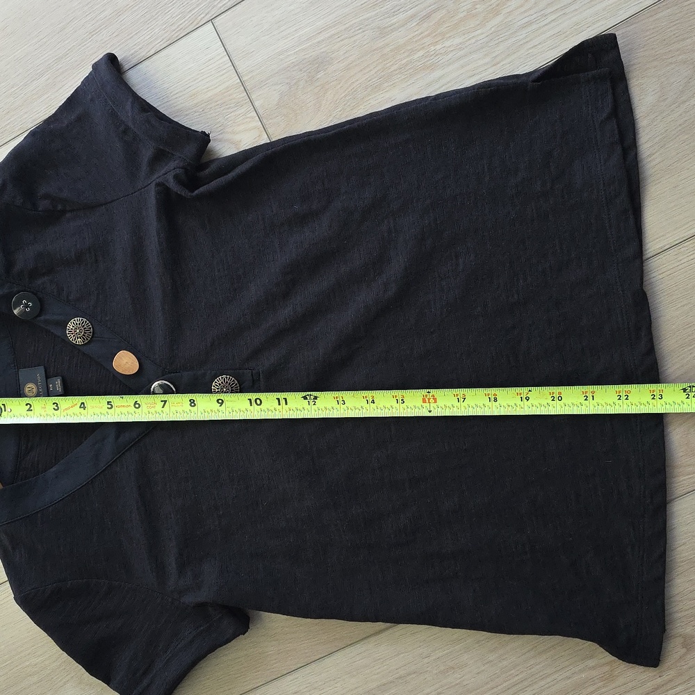 NWOT Stylish Black Stretchy Shirt - Picture 4 of 9